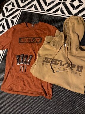 Sevr Broadhead Apparel ( Size Small ) with 7 Sevr 2.0 Mechanical Broadheads